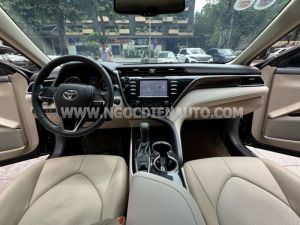 Xe Toyota Camry 2.0G 2019