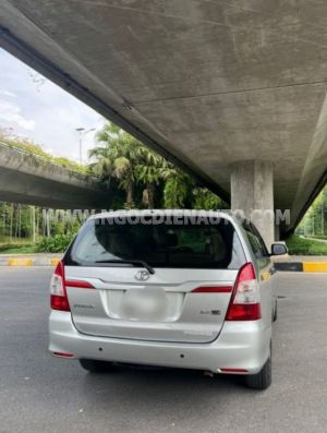 Xe Toyota Innova 2.0E 2015