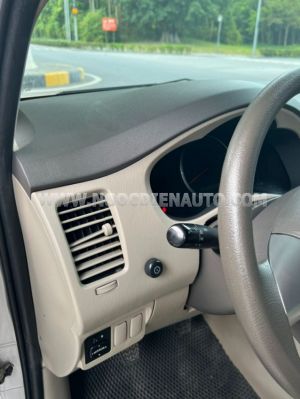 Xe Toyota Innova 2.0E 2015