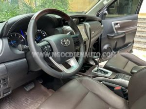 Xe Toyota Fortuner 2.4G 4x2 AT 2019