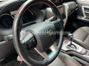 Xe Toyota Fortuner 2.7V 4x4 AT 2017