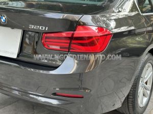 Xe BMW 320i 2015