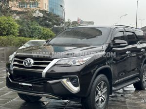 Xe Toyota Fortuner 2.7V 4x2 AT 2017