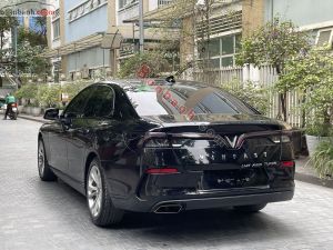 Xe VinFast Lux A 2.0 Tiêu chuẩn 2022